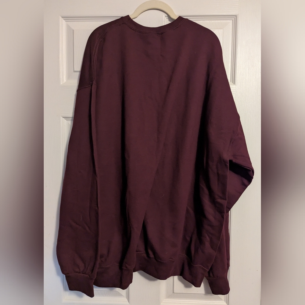 Fruit of the Loom Maroon Sweatshirt NIP - Picture 2 of 4